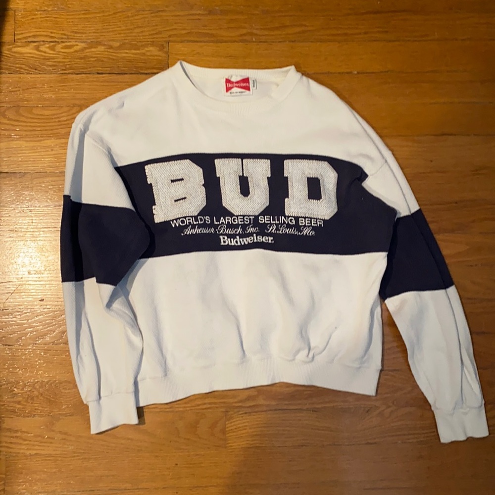 White Budweiser vintage sweatshirt